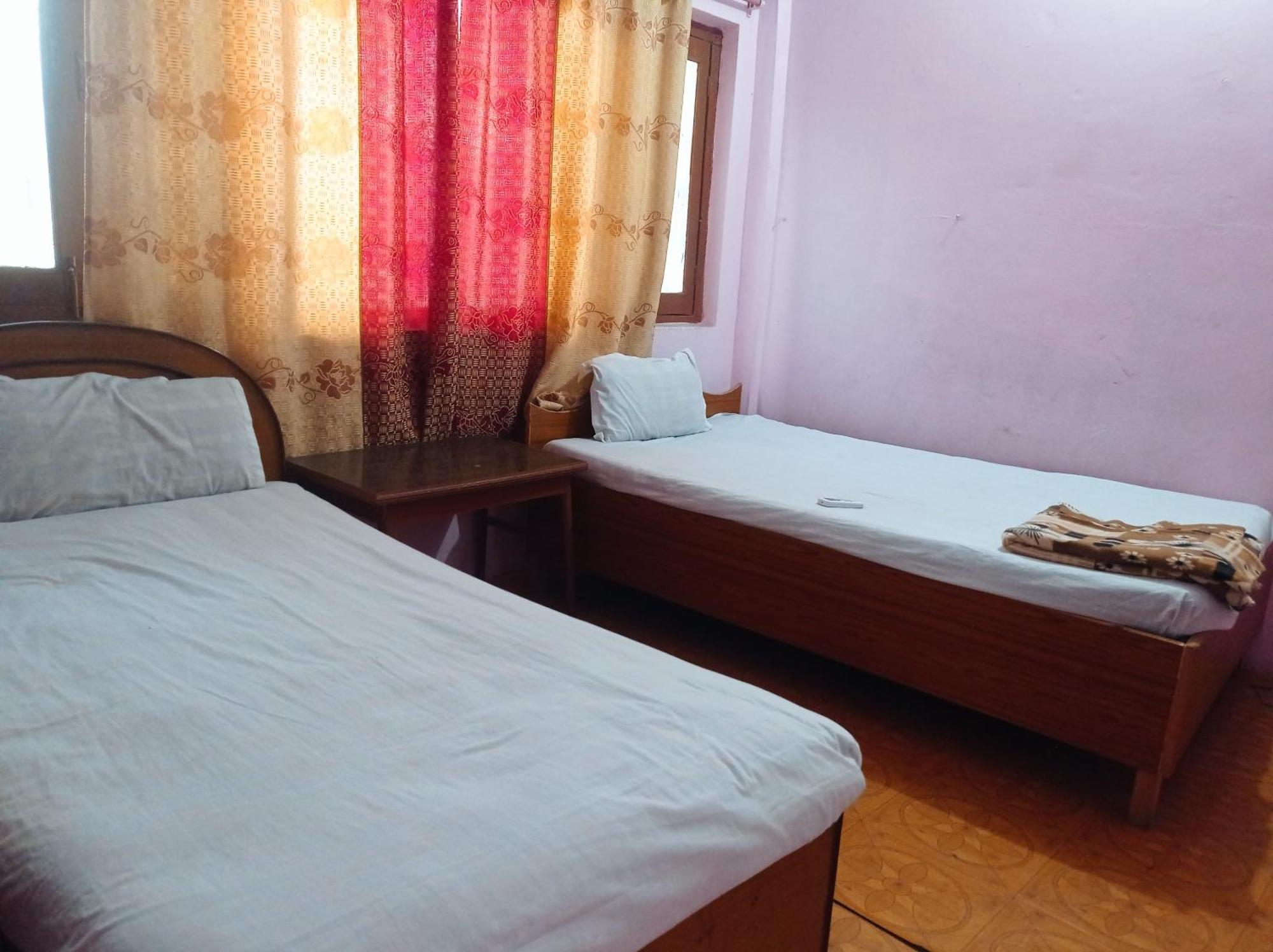 Darshan Namaste Hotel & Lodge Siddharthanagar Exterior foto